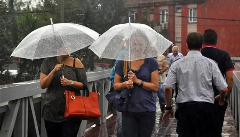 Meteorolojiden Uyarı: Sıcaklıklar Yükseliyor, Sağanak Yağışlar Kapıda!