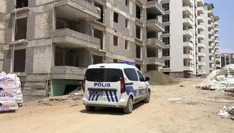 İnşaat Alanında Hayatını Kaybeden İşçi, Güvenlik Önlüklerini Tartışmaya Açtı