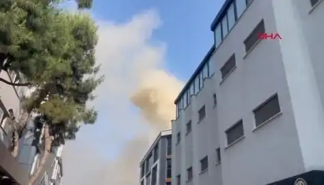 İstanbul’da 4 Katlı İş Merkezinde Yangın: Ekipler Hızla Müdahale Ediyor