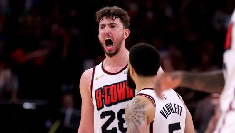 Alperen Şengün, Rockets’ın Galibiyet Serisini Keserek Tarihe Geçti