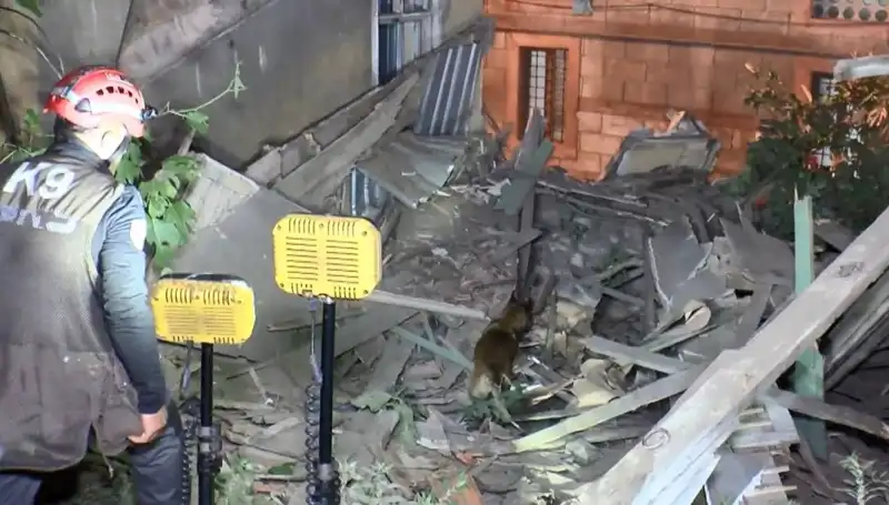 İstanbul'da Deprem Sonrası Korkutan Çöküş: Hangi Binalar Risk Altında?