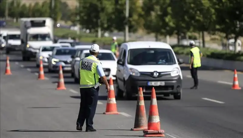 Tüneli Kapatan Konvoy: Hem Protesto Hem Dayanışma