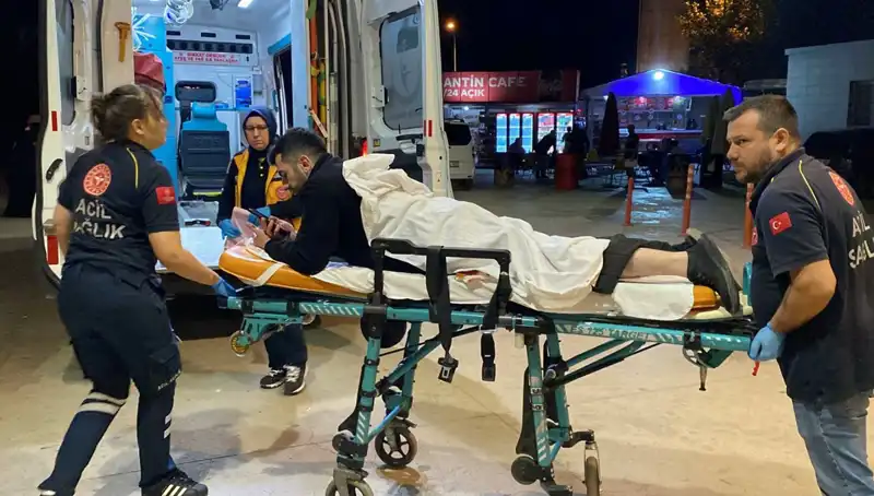 Kavga Eden Çiftçi Bacağından Bıçaklandı: Anların Dramı!