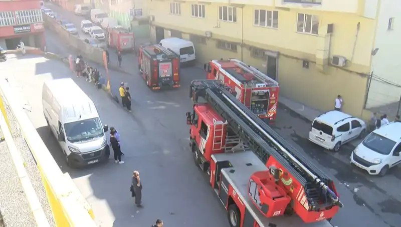 İstanbul'daki Tekstil Atölyesindeki Yangın, Şehirde Paniğe Neden Oldu