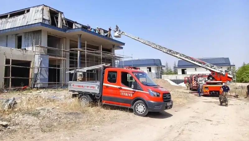 Ankara Gölbaşı’nda Villalarda Yangın: Korkutan Görüntüler ve Son Durum
