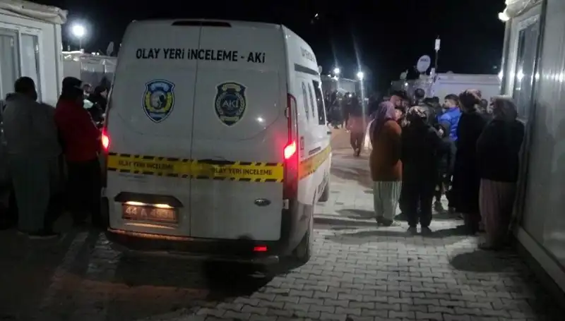 Husumet Sonrası Patlayan Silahlar: Kanlı Kavga Sokakları Sarstı