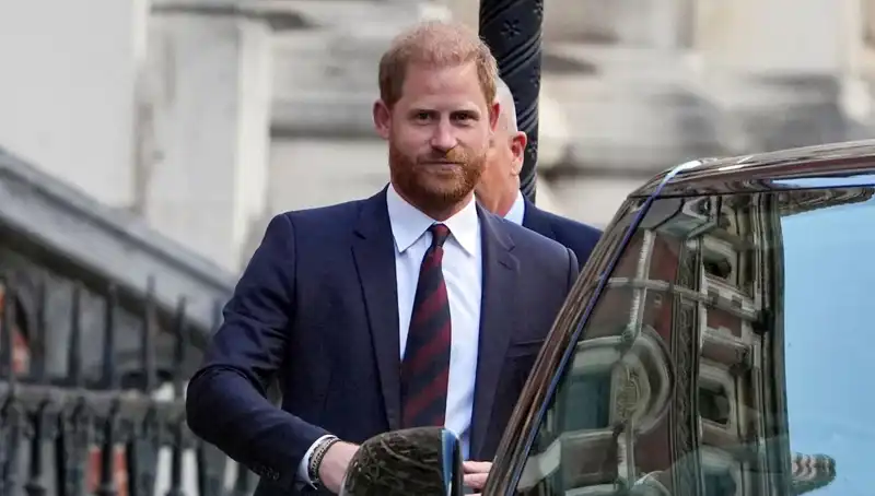 Prens Harry, Ailesiyle Barışmak İçin Yeni Bir Adım Atıyor