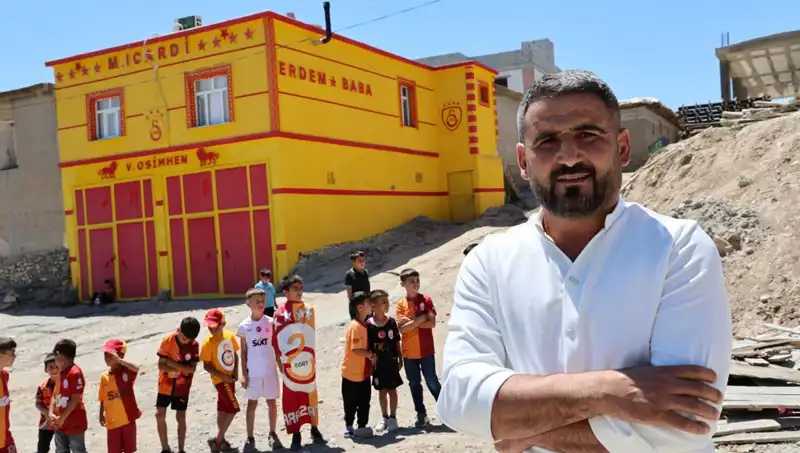 Fanatik Taraftar, Evini Icardi ve Osimhen ile Süsledi!