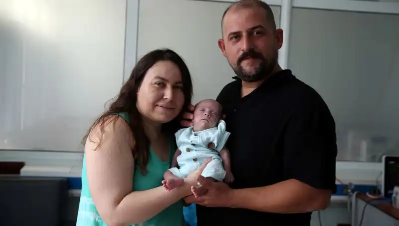 800 Gram Doğdu, 4 Ay Yoğun Bakımda Kaldı: Mucizevi Bebek