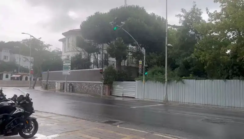 İstanbul'da Sağanak Yağışla Belirginleşen Doğal Güzellikler