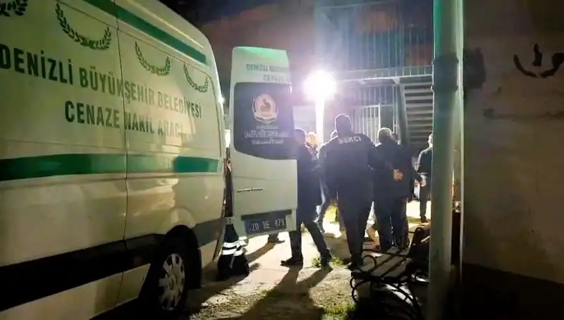 Besicinin Acı Sonu: Yem Karma Makinesine Düşerek Hayatını Kaybetti