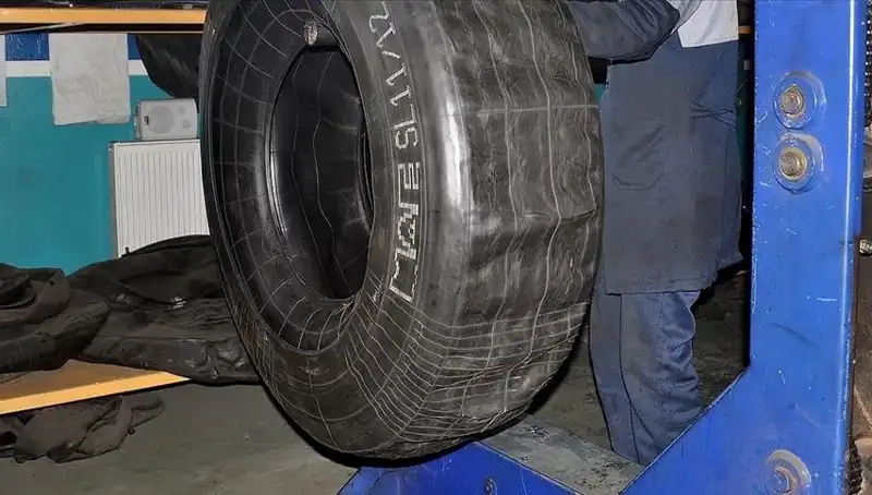 Trafikte Kaplama Lastiklerin Tehlikeleri: Uzmanlardan Önemli Uyarılar