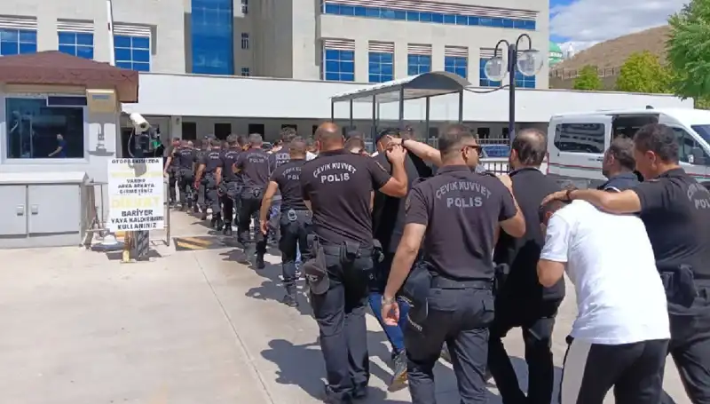 Ankara'da Tehditkar Haraç Çetesine Şok Baskın: Avukatlar da Yakalandı