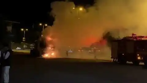Zonguldak'ta Seyir Halindeki TIR Alev Alev Yandı: Olay Anı Kameralara Yansıdı