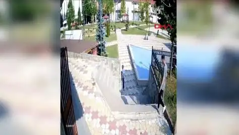 Kastamonu’da Muhtar, Uyardığı Kişi Tarafından Bıçaklandı: Olayın Ayrıntıları